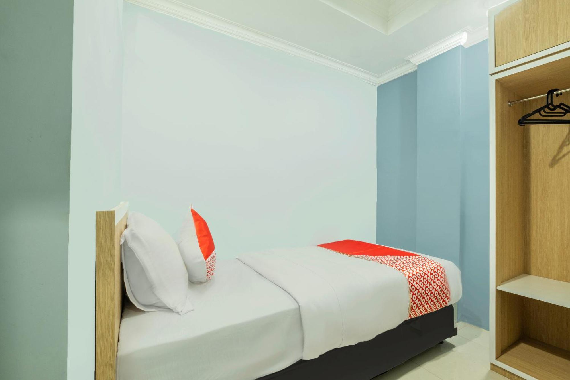 Oyo Living 2195 Al Jazeerah Residence Syariah Bandung Buitenkant foto